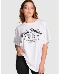 Victoria PINK CAMPUS COTTON TEE Halloween "Potion Club Casting spells" (M) NWT!